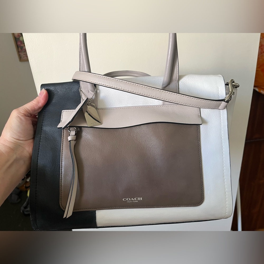 Coach leather colorblock #M1332-30150